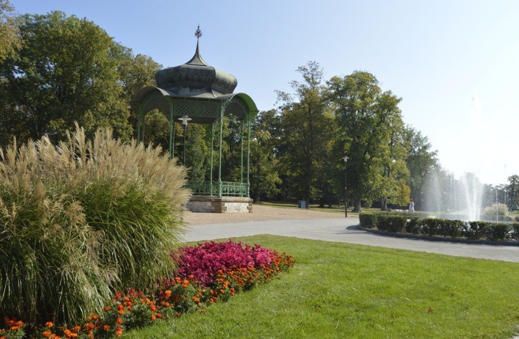 Výstaviště Flora Olomouc posílilo úklid v olomouckých historických parcích